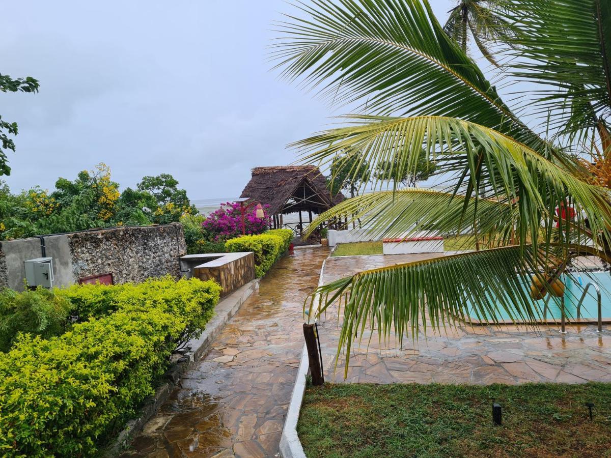 Ivory Ocean View Hotel Marumbi Bagian luar foto
